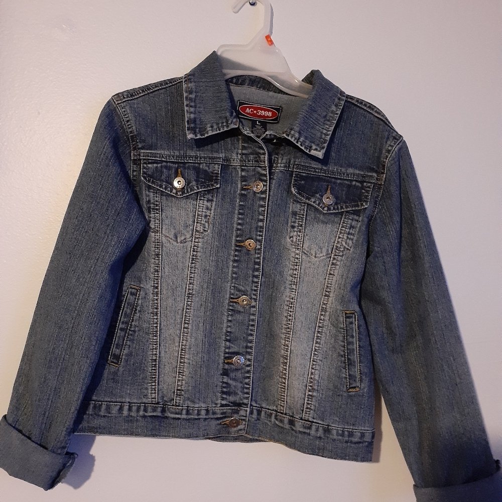 Women's jeans jacket